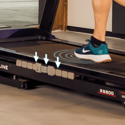 Skrejceliņš BH Fitness RS800 ir aprīkots ar unikālu amortizācijas sistēmu ar 6 elastomēriem un Air Cushion sistēmu, kas padara kājas atbalstu īpaši mīkstu un pasargā no traumām jūsu ceļgalus.